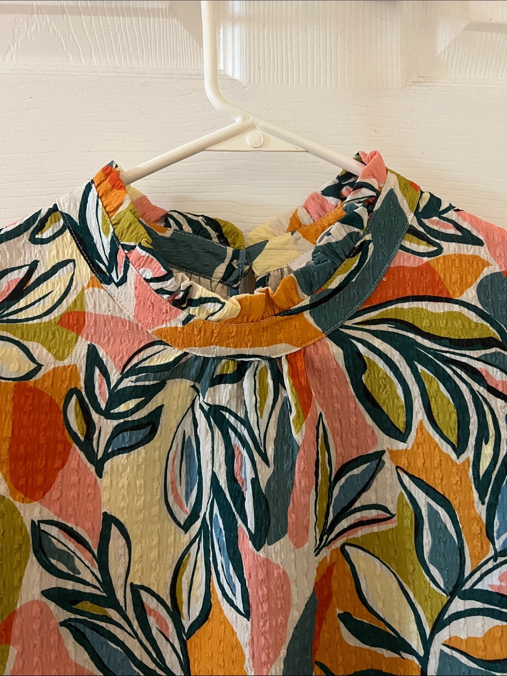 THML Multicolor Leaf-Print Ruffle Sleeve Top - Picture 3 of 7